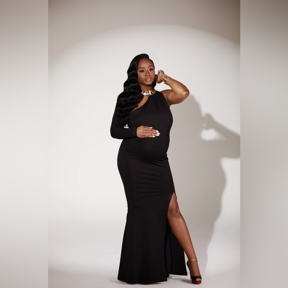 LILUX ONE SHOULDER MODERN MAXI DRESS (BLACK) - Picture 2 of 10